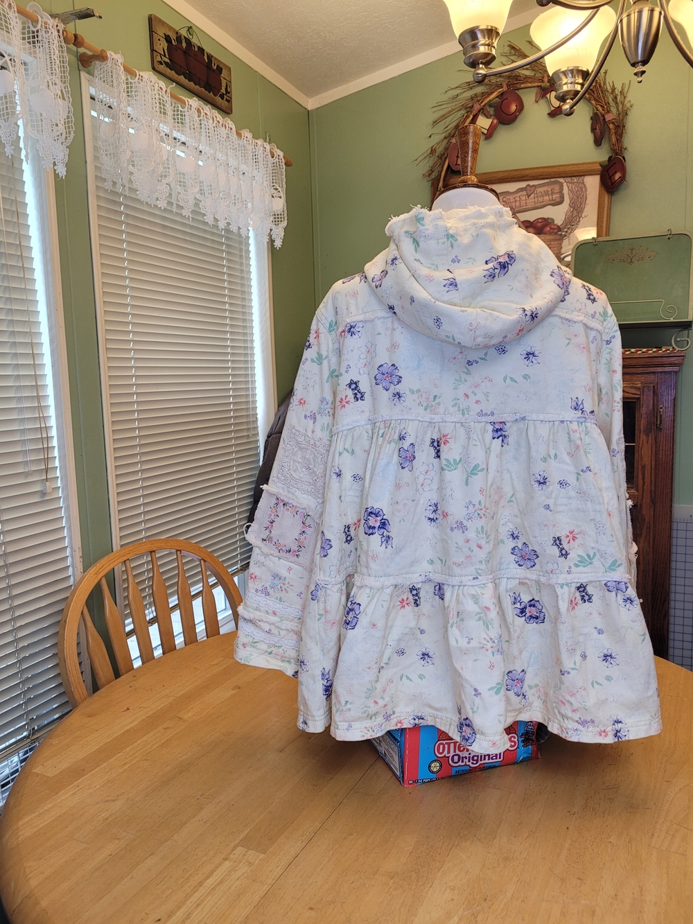 POL Cream Floral Patchwork Hooded Jacket - Picture 3 of 8